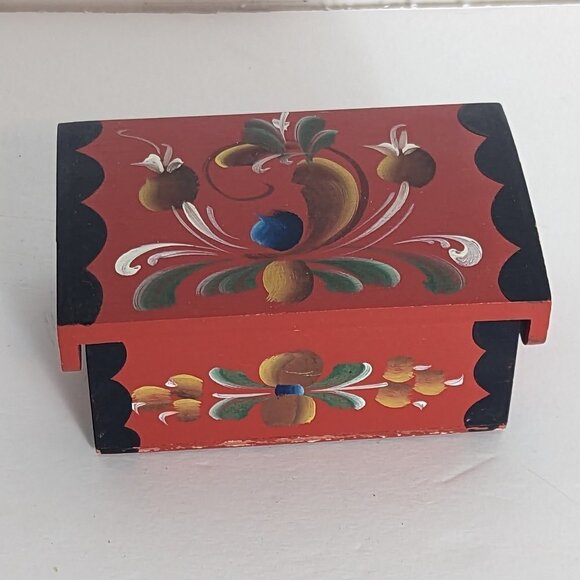 Vintage Folk Art Norwegian Hand Painted Toll Wood Box Lid Boho Scandinavian - Picture 6 of 6